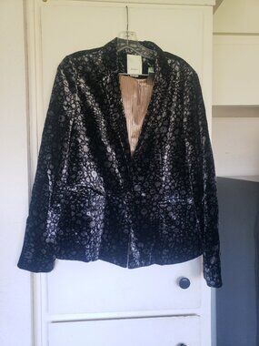 Elevense Black and tan Velvet Jacket Size 12